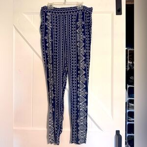 Soft women’s Aztec print pants